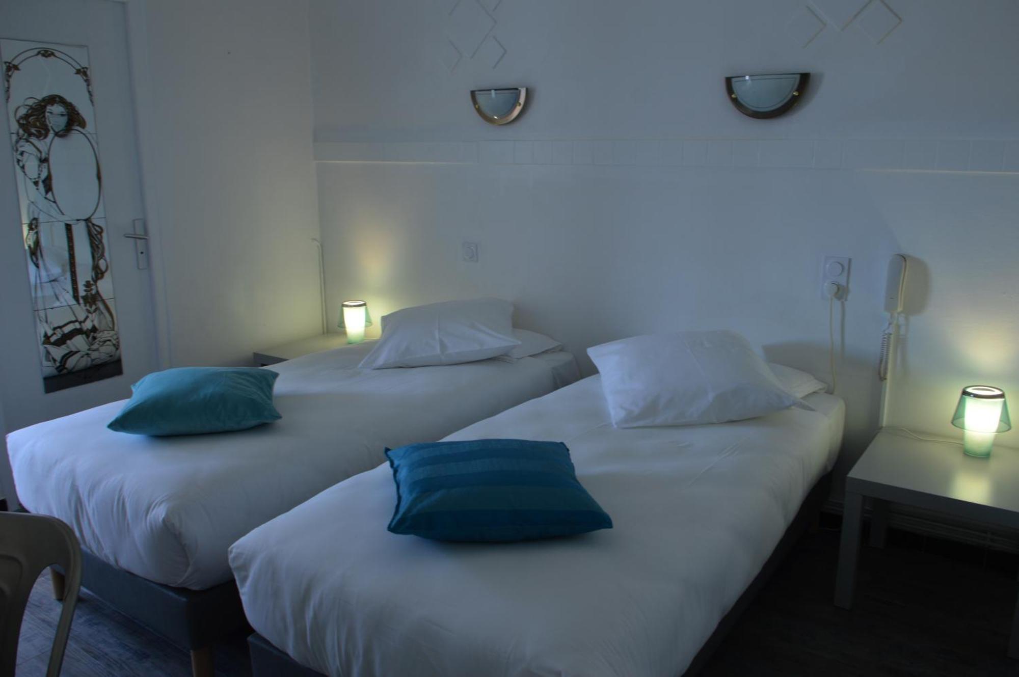 Le Castelet Hotel แซ็งต์-มารี-เดอ-ลา-แมร์ ภายนอก รูปภาพ