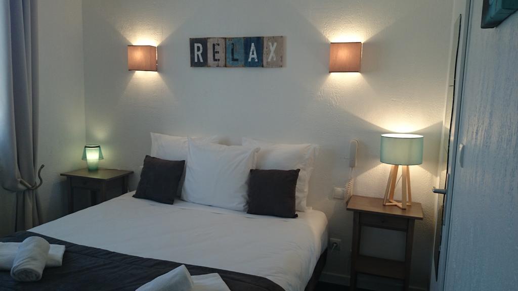 Le Castelet Hotel แซ็งต์-มารี-เดอ-ลา-แมร์ ภายนอก รูปภาพ
